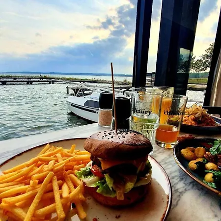 Daire Pasaz, 2 Sypialnie I Salon, Centrum *